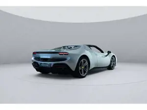 Ferrari 296 GTS >GRIGIO TITANIO*CIOCCOLATO*1.OWNER< Bild 4