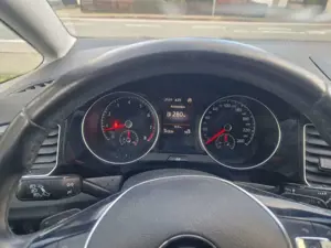 Volkswagen Golf Sportsvan Highline BMT/Start-Stopp Bild 4
