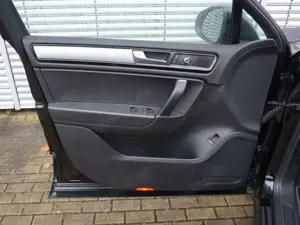 Volkswagen Touareg TDI Terrain-Tech R-Line 4M Xenon AHK Navi Luft ... Bild 5