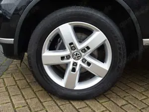 Volkswagen Touareg TDI Terrain-Tech R-Line 4M Xenon AHK Navi Luft ... Bild 4