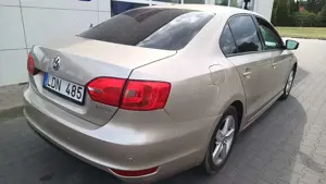 Volkswagen Jetta Jetta 2.0 TSI DSG Highline Bild 4