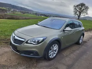 Opel Insignia 4x4 A Country Tourer AHK  Pano Abstants-Tempomat