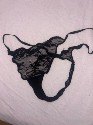 Socken  Strumpfhosen  Schuhe  Slips