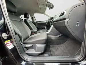 Volkswagen T-Roc T-ROC GOAL 1.0 TSI, NAVI, SHZ, TRAVELASSIST, LED Bild 5