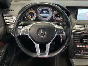 Mercedes-Benz E 250 CDI AMG Plus Panorama+19"+LEDER+LED*ILS !! Bild 4