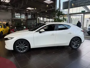 Mazda 3 Lim. 5-trg. Selection RFK LED NAVI Head-up Bild 4