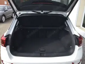 Volkswagen T-Roc 1.5 TSI DSG ACT OPF Style LED ACC APP AHK Bild 5