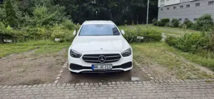Mercedes-Benz E 220 d T 9G-TRONIC AMG Line Bild 2
