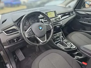 BMW 220 d xDrive+ AHK+Navi+LED-SW+HIF Bild 5