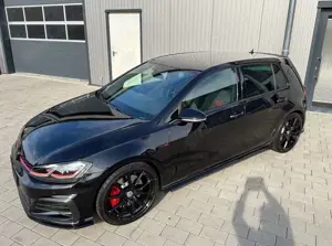 Volkswagen Golf VII GTI TCR Navi/Akra/LED/CarPlay/19zoll
