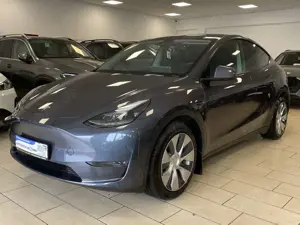 Tesla Model Y Long Range Dual AWD*Pano*R-Cam*Leder*SHZ