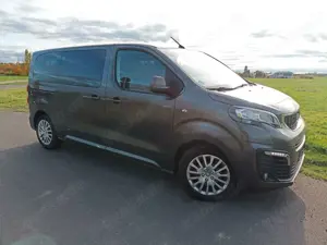Peugeot Traveller