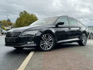 Skoda Superb Laurint  Klement Pano Sitzklima Ambiente Sport