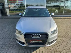 Audi A1 ambition*TEMPOMAT*TEILLEDER*PDC* Bild 2