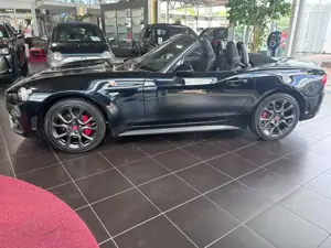 Abarth 124 Spider Navi KLIMA LEDER ALU SHZ Bild 4