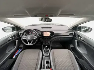Volkswagen T-Cross 1.0 TSI STYLE DSG+LED+CLIMAT+NAV+KAM+ACC Bild 2