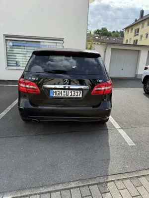 Mercedes-Benz B 180 CDI (BlueEFFICIENCY) 7G-DCT Bild 5