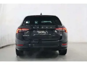 Skoda Octavia Combi 1.4 TSI iV Style Navi,AHK,CAM,H Bild 4