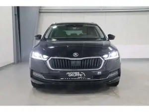 Skoda Octavia Combi 1.4 TSI iV Style Navi,AHK,CAM,H Bild 2