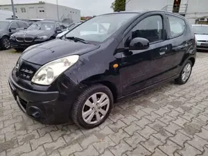 Nissan Pixo