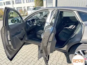 Jaguar E-Pace R-Dynamic S AWD *Mod. 2022|Panorama|BlackPack|20* Bild 5