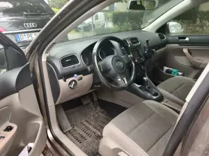 Volkswagen Golf Variant Golf Variant 1.6 TDI DPF DSG Comfortline Bild 5