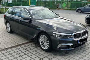 BMW 530 530d Touring Aut. Luxury Line