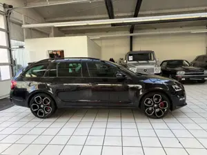 Skoda Octavia Combi RS 245 2.0 TSI 2.Hand Scheckheft Bild 4