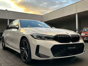 BMW 330 d xDrive Touring M Sport | Head-Up | 360° Bild 2