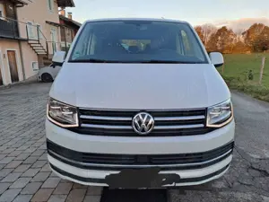 Volkswagen T6 Multivan Multivan DSG Kurz Highline Bild 3