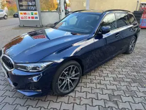 BMW 330 3 Touring 330 i xDrive,NaviPro,LED,SportsitzeDAB