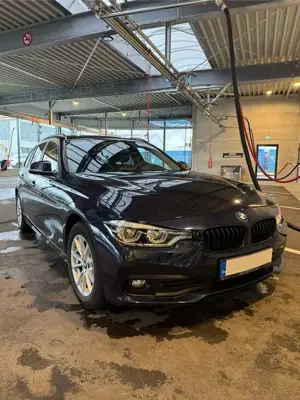 BMW 318 318d Touring Automatik