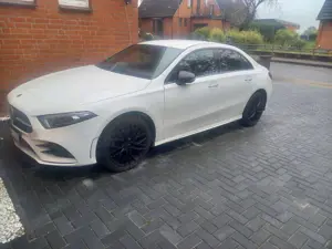 Mercedes-Benz A 250 A-Klasse Limousine Plugin Hybrid e 8G-DCT AMG Line