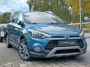 Hyundai i20 Active blue Style