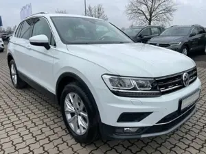 Volkswagen Tiguan Highline 2.0 TSI DSG 4Mot+NAV+ACC Bild 4