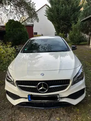 Mercedes-Benz CLA 200 CLA 200 Shooting Brake  AMG Line