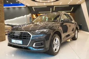 Audi Q5 40 TDI quattro/AHK+Kamera+Tempo+TWA+Navi