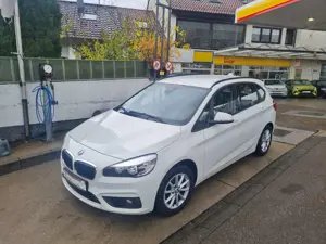 BMW 218 218 i Active Tourer*AHK*PDC*SHZ*