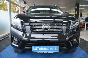 Nissan Navara NP300 N-Guard Double Cab 4x4 *ERST 65TKM! Bild 2