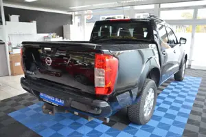 Nissan Navara NP300 N-Guard Double Cab 4x4 *ERST 65TKM! Bild 4
