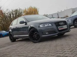 Audi A3 1.6 TDI e Attraction Navi*Tempomat