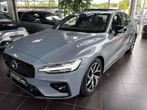 Volvo S60 Lim. R Design PANO LED NAVI ALU Bild 3