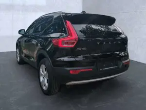 Volvo XC40 XC 40 Momentum Pro 2WD Bluetooth Navi LED Klima Bild 3