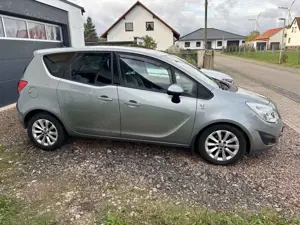 Opel Meriva 150 Jahre Opel 6 Gang Bild 2