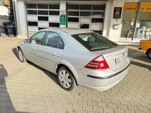 Ford Mondeo Mondeo Fließheck 1.8 Trend Bild 2