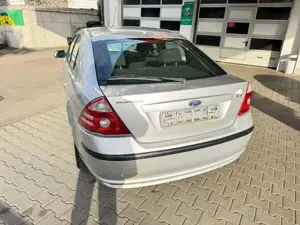 Ford Mondeo Mondeo Fließheck 1.8 Trend Bild 5