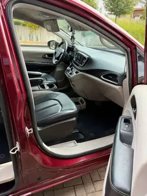 Chrysler Pacifica Bild 4