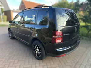 Volkswagen Touran Touran 1.4 TSI United Navi Xenon PDC SHz Bild 4