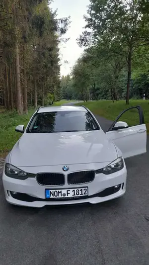 BMW 318 318d xDrive Touring