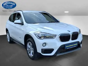 BMW X1 x Drive 20 i, Allrad, Navi, SHZ, Einparkh. vo+hi